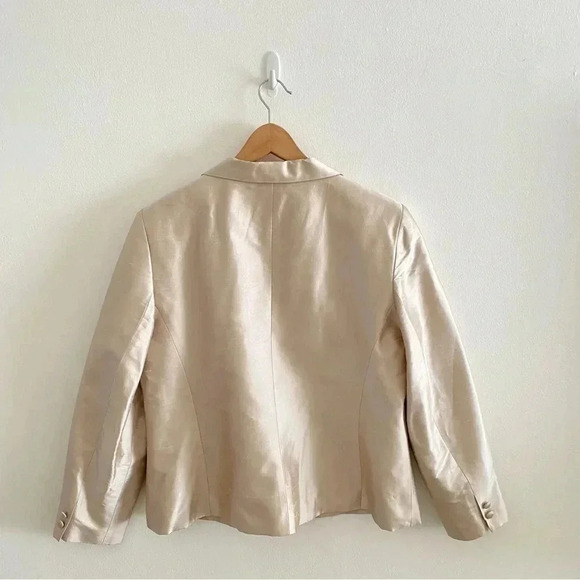 Oleg Cassini 3 Piece Suit Set 100% Silk Blazer Skirt Top Tan - Picture 4 of 14